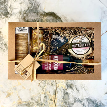 Christmas Port & Cheese Gift Gift Set | Exceptional Value Gift