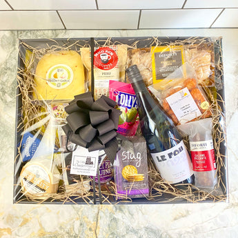 Our Large Artisan Cheese & Wine Gift Hamper