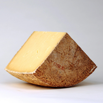 Lincolnshire Poacher - Unpasteurised British Farmhouse Cheese